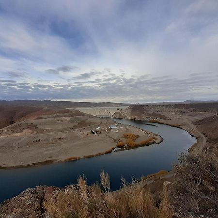 Bardas Del Limay Dormi-Con Hidromasaje - Totalmente Equipado ปลอตติแยร์ ภายนอก รูปภาพ